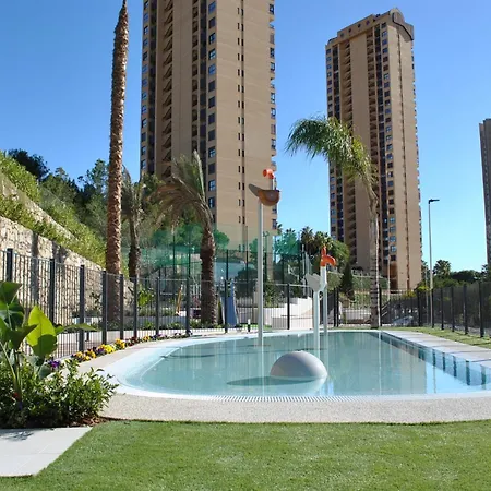 Eagle Tower By Espana Casas Appartement