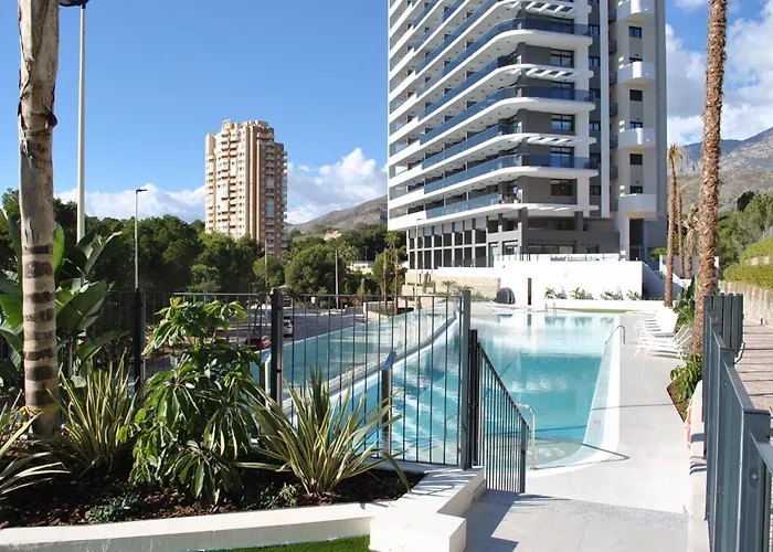 Eagle Tower By Espana Casas Apartmán